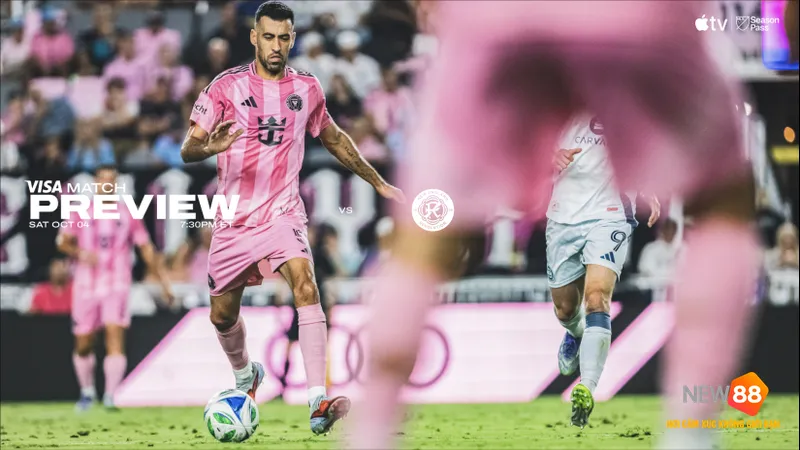 Cầu thủ của Inter Miami chống chọi với cầu thủ của New England để giành quyền kiểm soát bóng Cầu thủ của Inter Miami chống chọi với cầu thủ của New England để giành quyền kiểm soát…